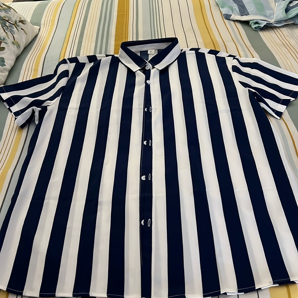 Size XL Blue and white